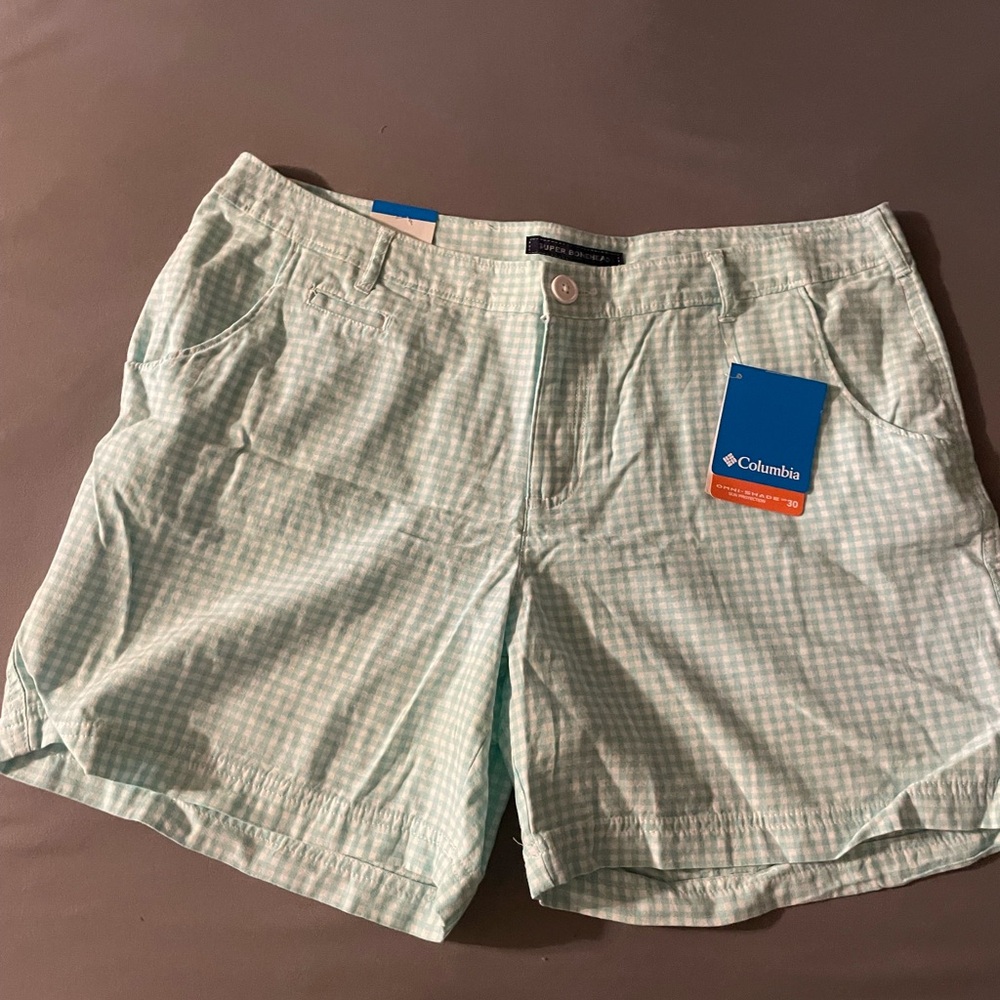 Columbia Women's Mint Green Shorts